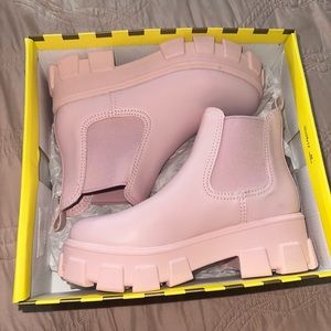 Light Pink boots size 8.5 brand new
